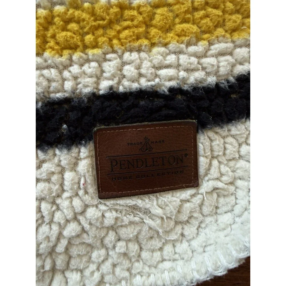 Pendleton Striped Sherpa Throw Blanket 72”x48”